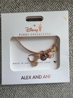 NIB Alex and Ani Rose Gold Minnie Bow Charm Bangle 2018